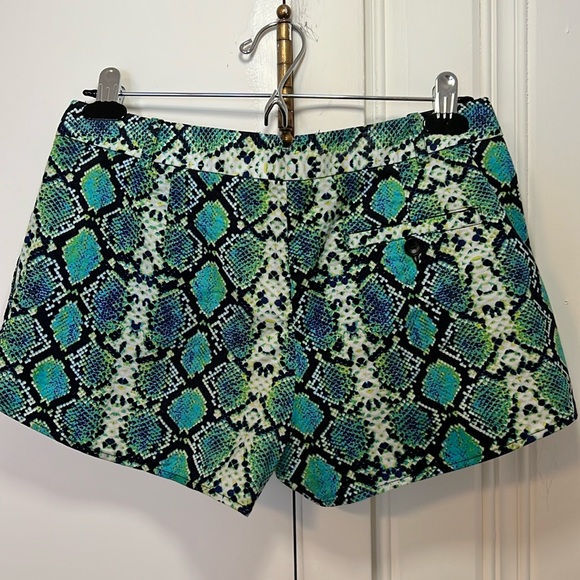 BCBG Shorts - Picture 4 of 4